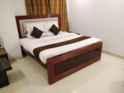 The Rich Hotel Hotels in 