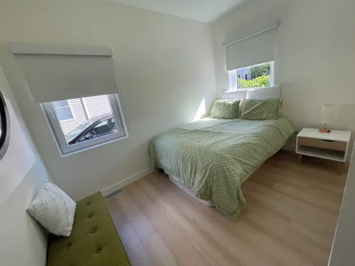 Sunny Modern Oasis in Portland’s Trendy East End ポートランドのホテル