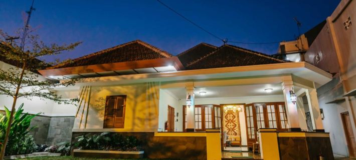 Musafir Guest House Syariah Hotels in Kota Surakarta