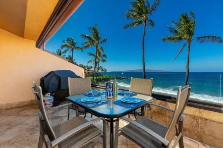 Makena Surf by Coldwell Banker Island Vacations Отели рядом с достопримечательностью «Онелоа Бич»