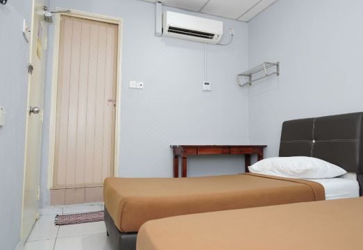 4. 호텔 식스티 나..