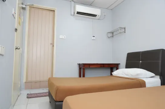 Hotel Sixty Nine