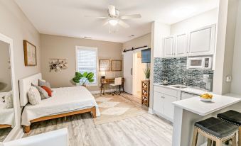 Mini Oasis Studio 10 Min to All Myrtle Beach