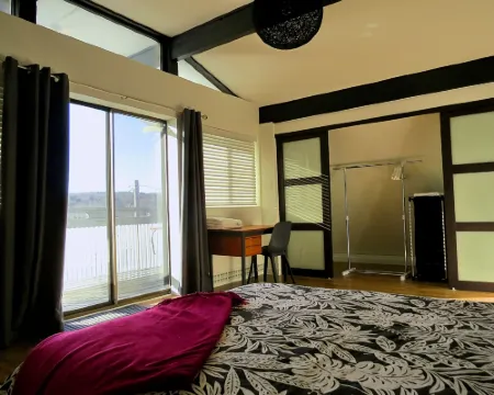 The Fourth Lock Bed & Breakfast Hotels in Fall River