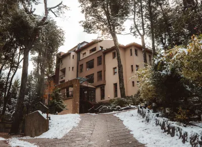 Boutique Hotel & Spa Bosque del Nahuel فنادق في 
