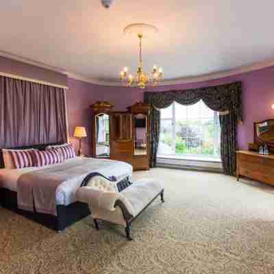 Castle Oaks House Hotel Rooms