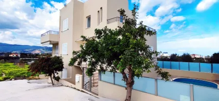 Villa Cool with Private Pool Отели рядом с достопримечательностью «Senses Club»