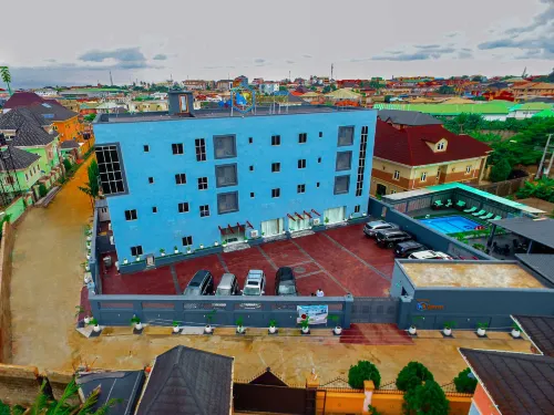 Romeneo Grand Royal Hotel