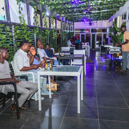 Beniks Courtyard Hotel
