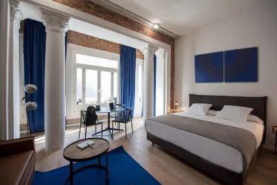 Room00 Gran Vía Hostel Отели в г. 