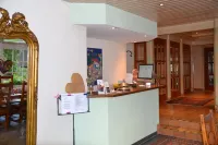 Gasthaus Auerhahn - parking