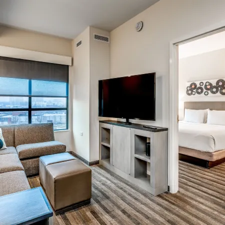 Hyatt House Nashville Downtown / Convention Center