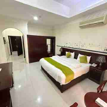 The Royal Garden Hotel Rooms