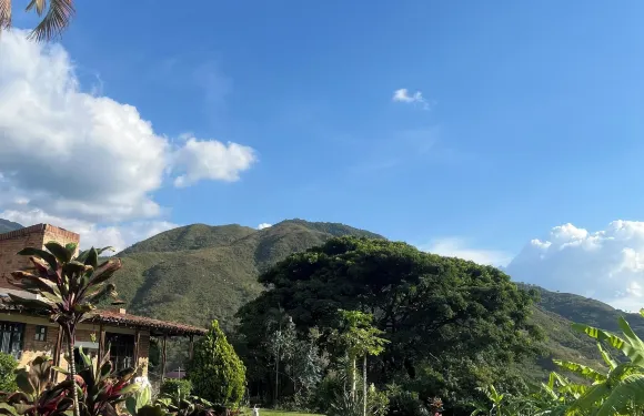 皮德琴奇埃爾塞裏託文塔納斯滑翔傘高級酒店