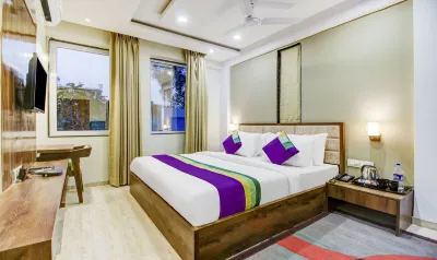 Treebo the Pavilion, Railway Station Hotels near Ganga jamuna Red lauat