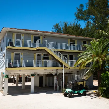 Cedar Cove Resort & Cottages