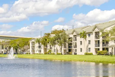 Tucker at New River Cove Fort Lauderdale Hotels near Edible Arrangements