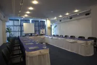 Hotel Montenegro Hotels in Бореті