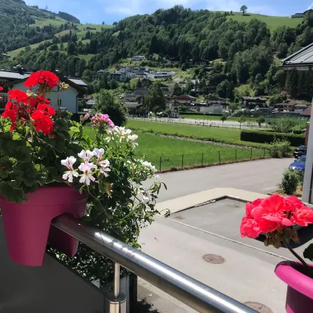 Art Apart Nomay Summercard Blick Top of Salzburg