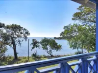 포인트 빌리지에 위치한 디럭스 아파트