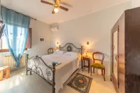 Agriturismo Isola Dei Calanchi - Guest House