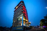 Lace Boutique Hotel Hotel a Stulang Baru