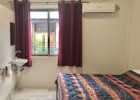 호텔 미드나이트