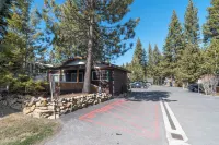 Red Wolf Lakeside Lodge Hotels in Incline Village