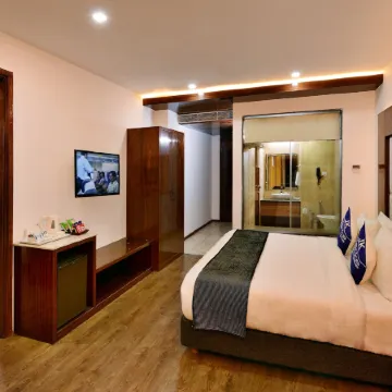 JK Clarks Exotica - Centrally Located with Stunning Valley View