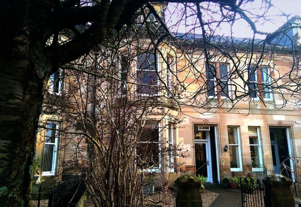 2. 로친버 게스트하..