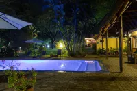 Sunbird Lodge - Pool