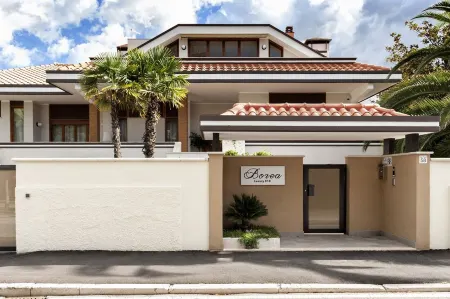 Borea Luxury B&B Отели в г. Пескара