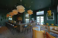 The Island House - bar