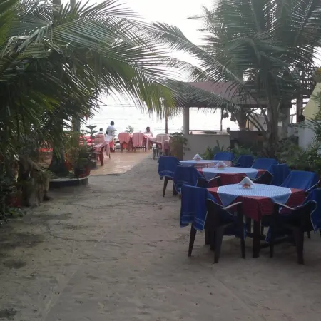 Beach Florra Inn