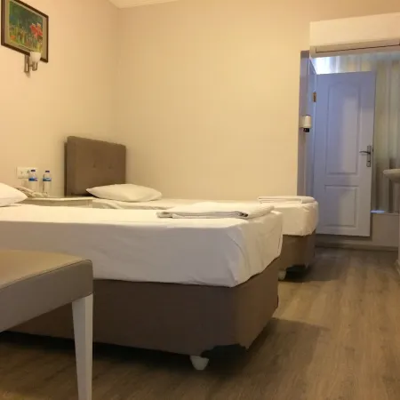 Burhaniye Merkez Otel