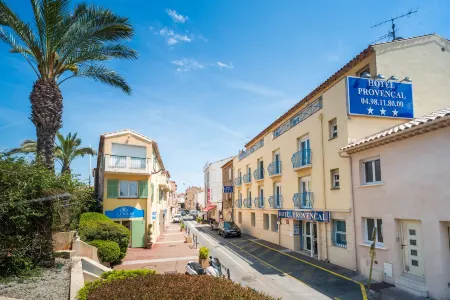 Hotel Provencal Отели рядом со станцией SAINT RAPHAEL RAILWAY STATION