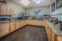 Best Western Plus Riverfront Hotel and Suites - breakfast