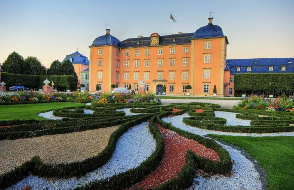 噶尼奔馳別墅酒店