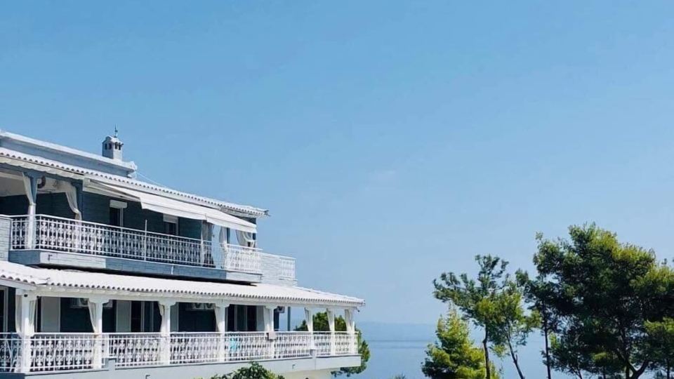 Aelia Sea View Studios