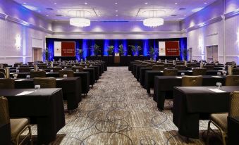 DoubleTree by Hilton Jacksonville Riverfront