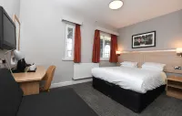 Crown, Droitwich by Marston's Inns Hotels in Wychbold
