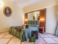 Raeli Hotel Noto Hôtels à proximité de : La Regia