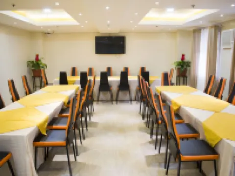 Royal Mansion Hotel Hotels in Tabaco