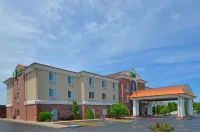 Holiday Inn Express & Suites Farmington by IHG