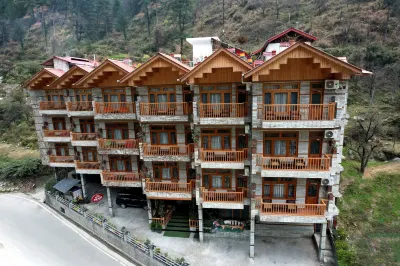 Hotel Royal Palace Hotels near Gurudwara Sahib Manikaran