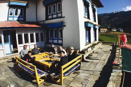 Kyirmu Lodge Phaplu Отели в г. Солукхумбу