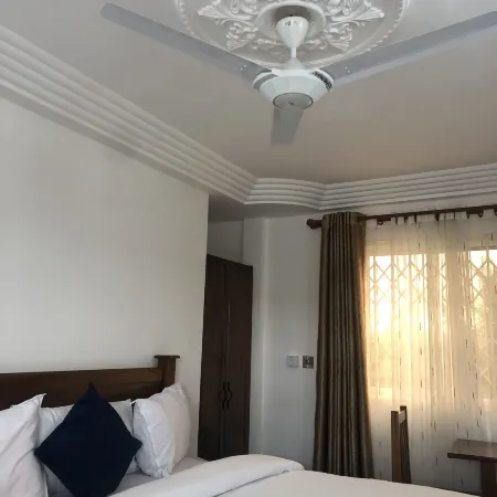 Downtown Virgins Hotel Отели в г. Элмина
