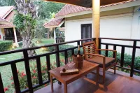 Aquavana Haad Rin Resort