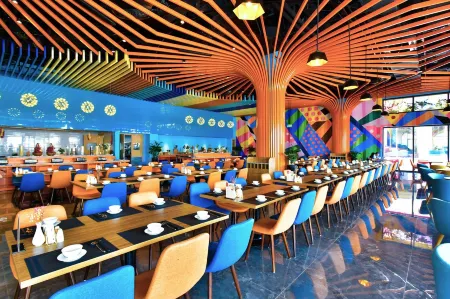 Chill Out Sea Apartment in Flamingo Hai Tien Отели в г. Хоангхоа