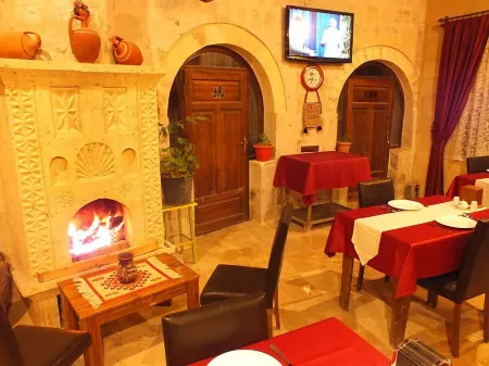 Dilek Tepesi Cave Hotel Отели в г. Ayvali